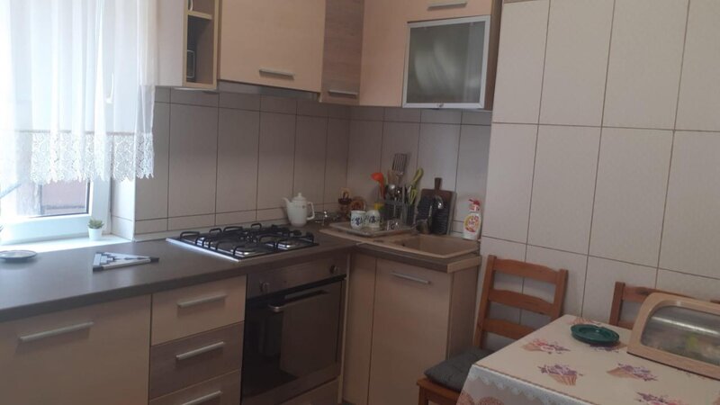 Ferdinand, inchiriere 3 camere in vila.